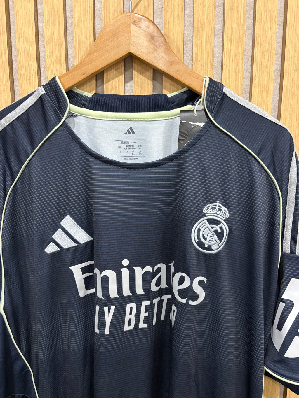 Real Madrid 2025-26 Away Shirt BNWT