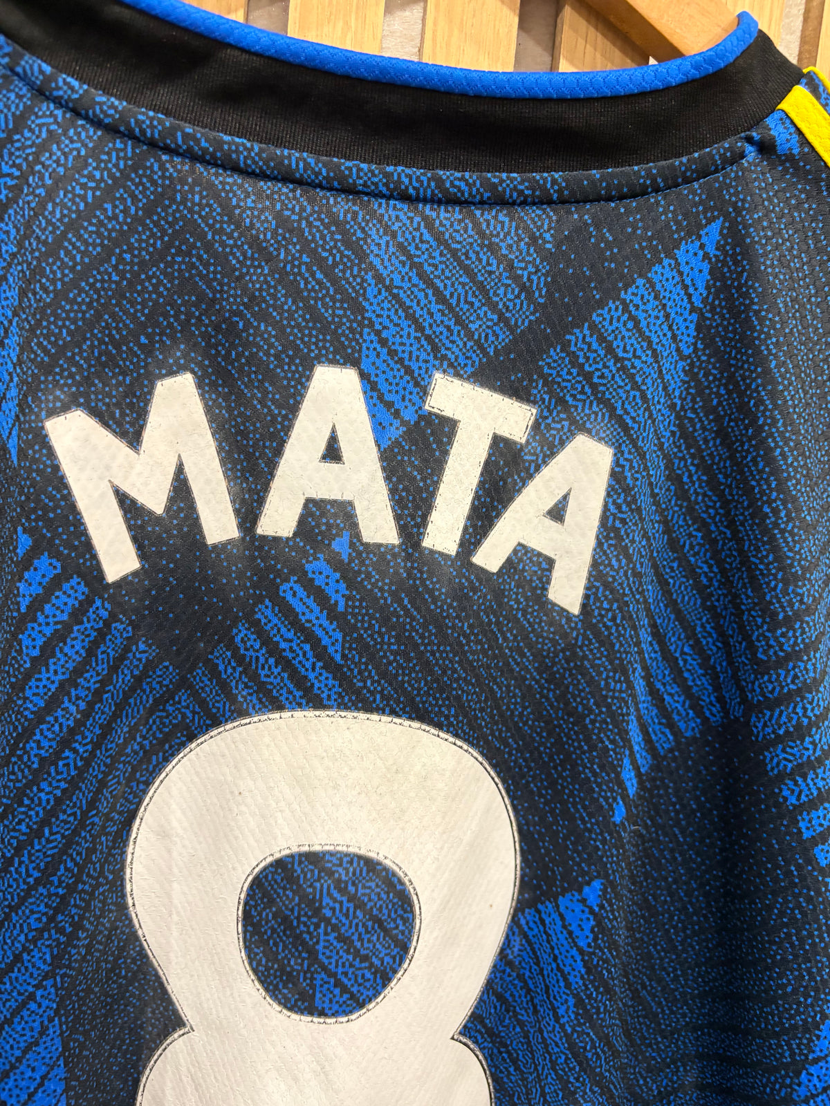 Manchester United 2021-22 Third Shirt Mata 8