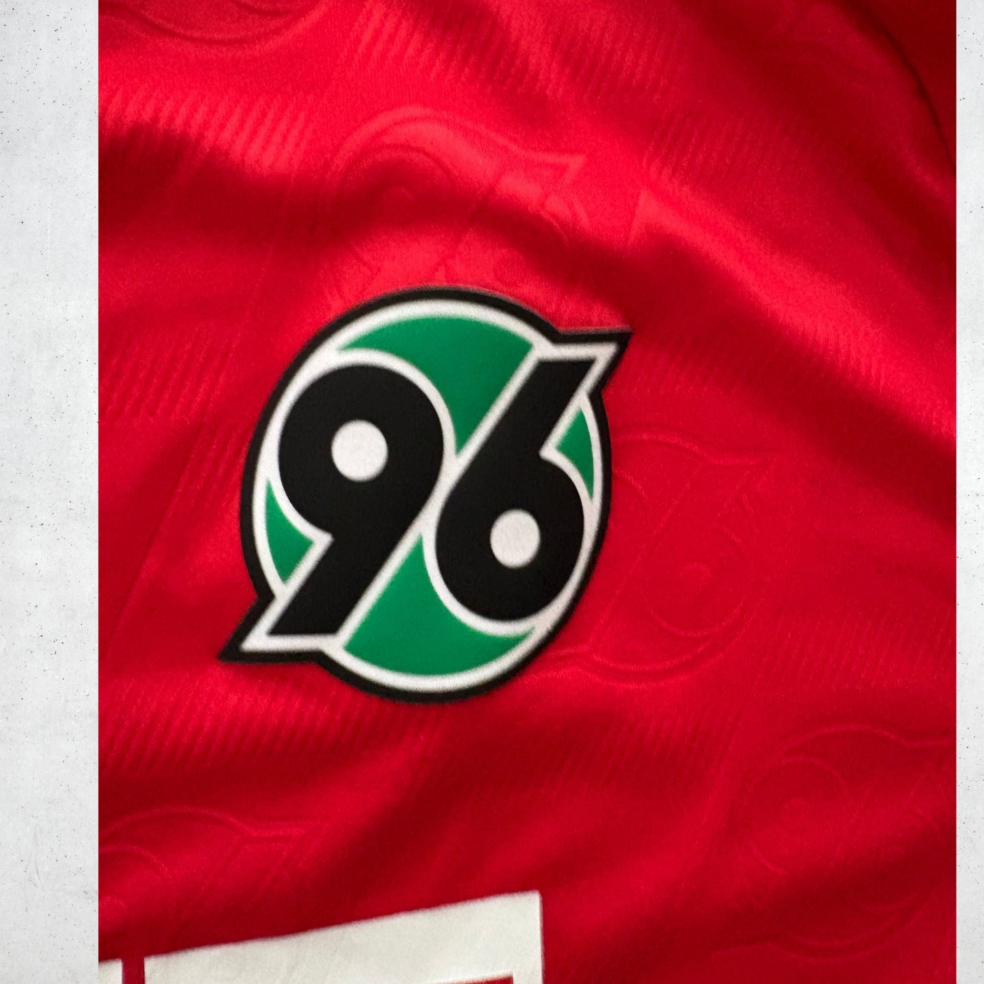 Hannover 96 2021 Home Shirt