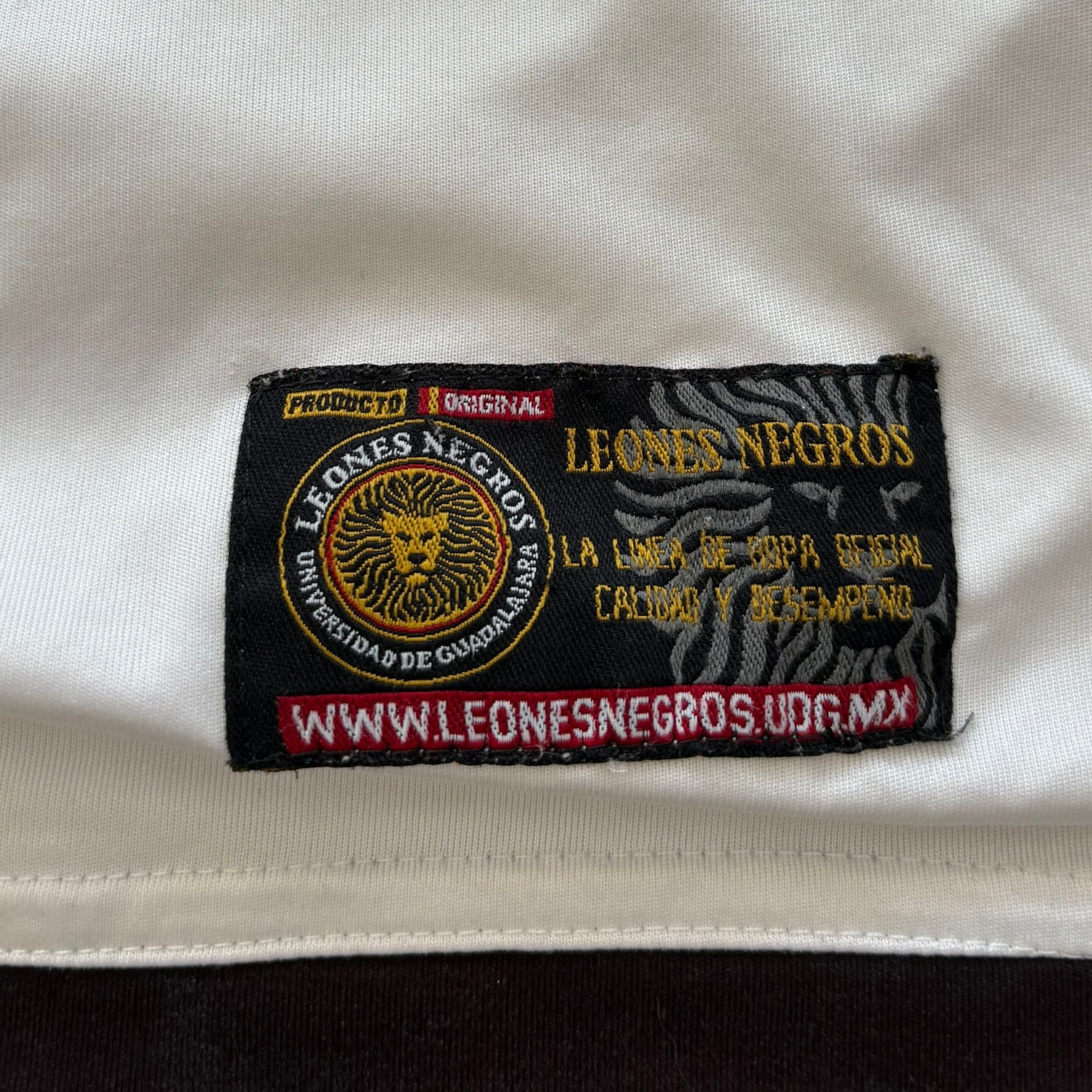 Leones Negros UdeG 2010 Away Shirt (Medium)