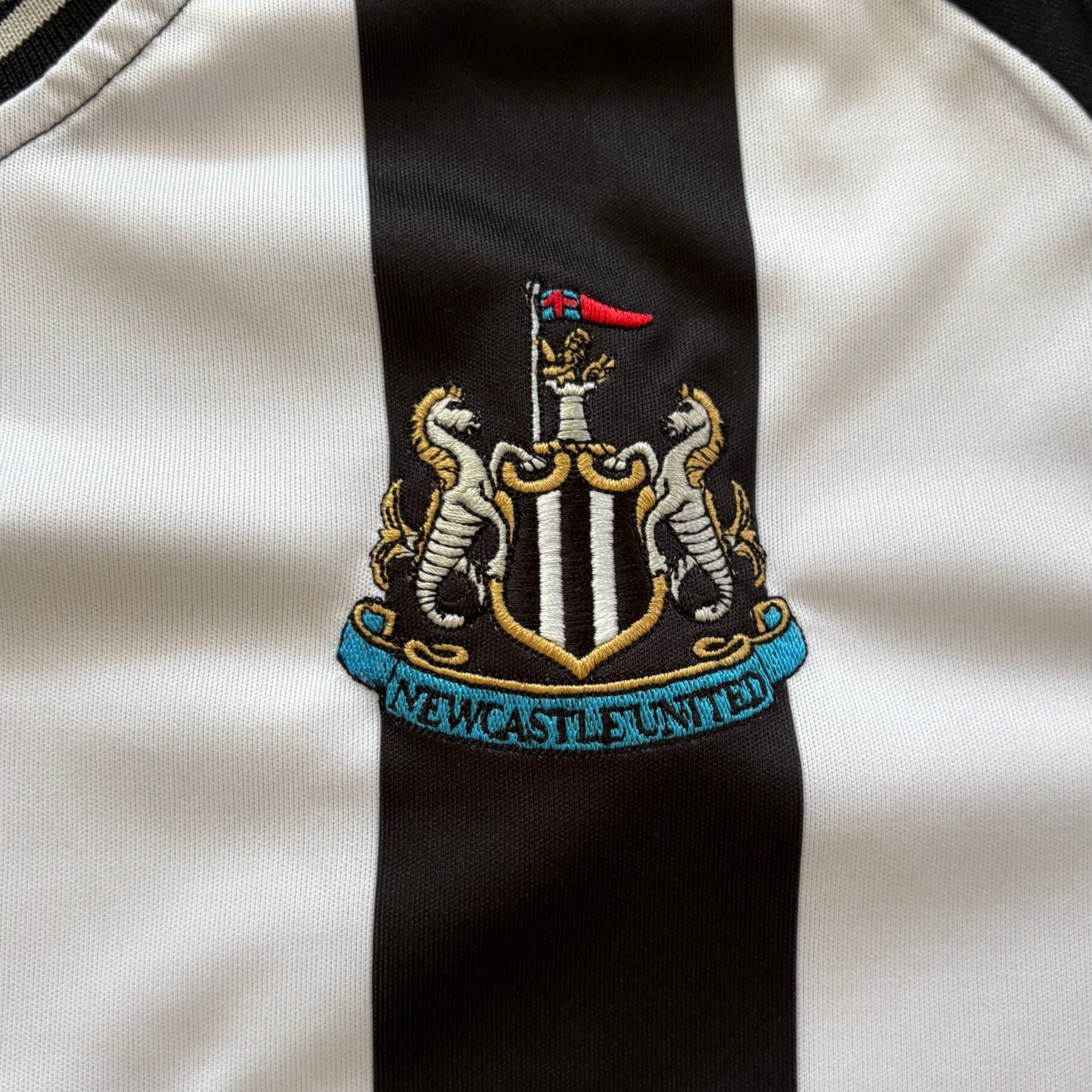 Newcastle United 2023 Home Shirt (Medium)