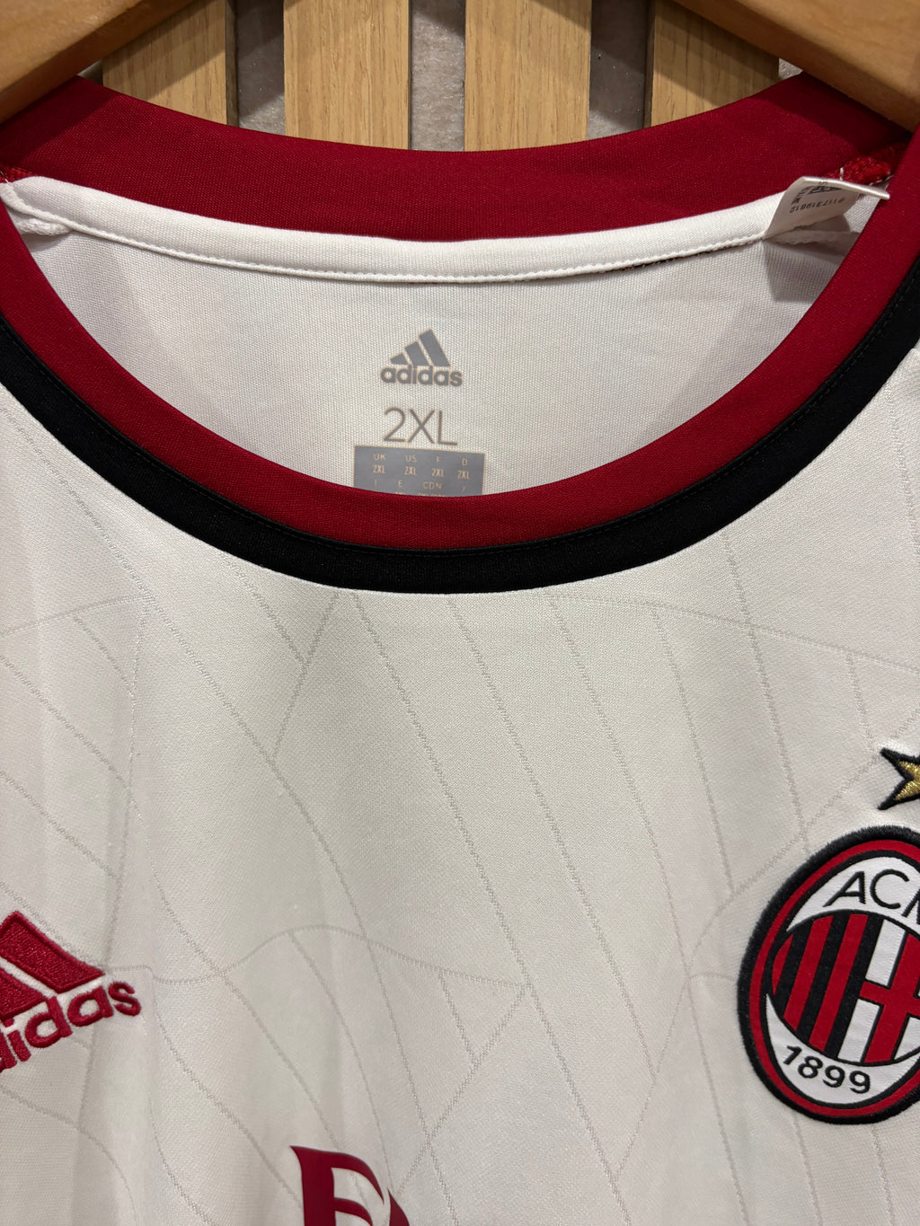 AC Milan 2010-11 Away Shirt