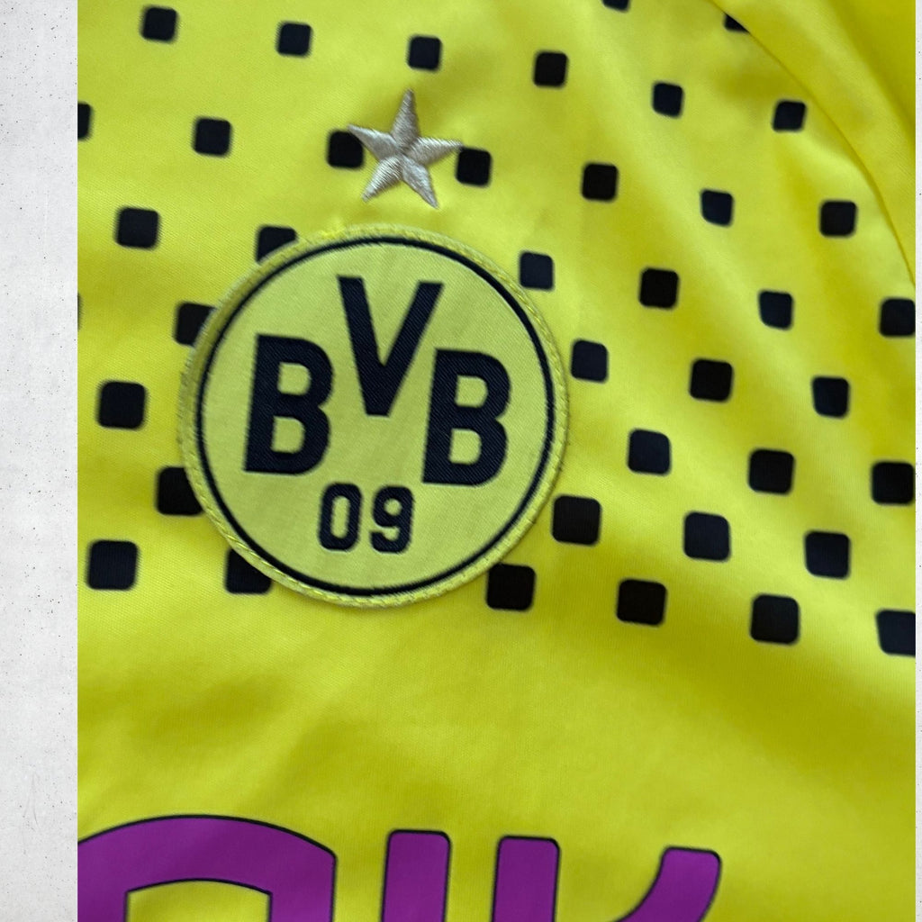Borussia Dortmund 2011 Home Shirt Hummels 15