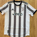 Juventus 2022 Home Shirt (Medium)