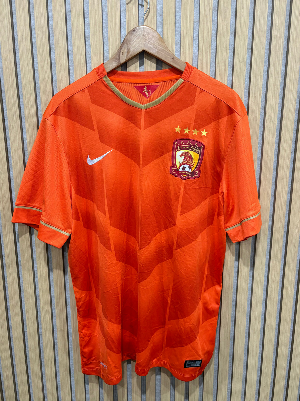 Guangzhou Evergrande 2015 Home Shirt