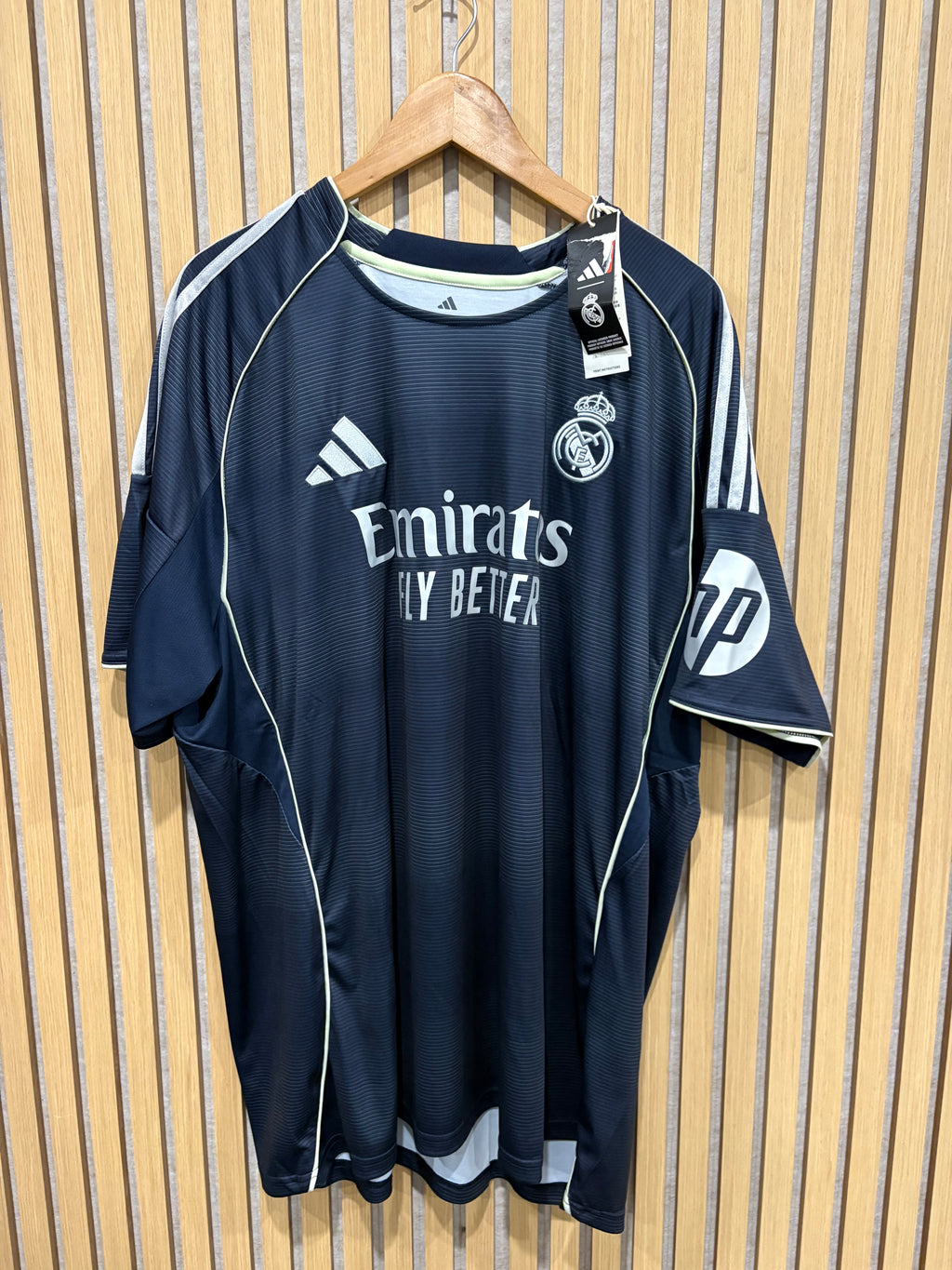 Real Madrid 2025-26 Away Shirt BNWT