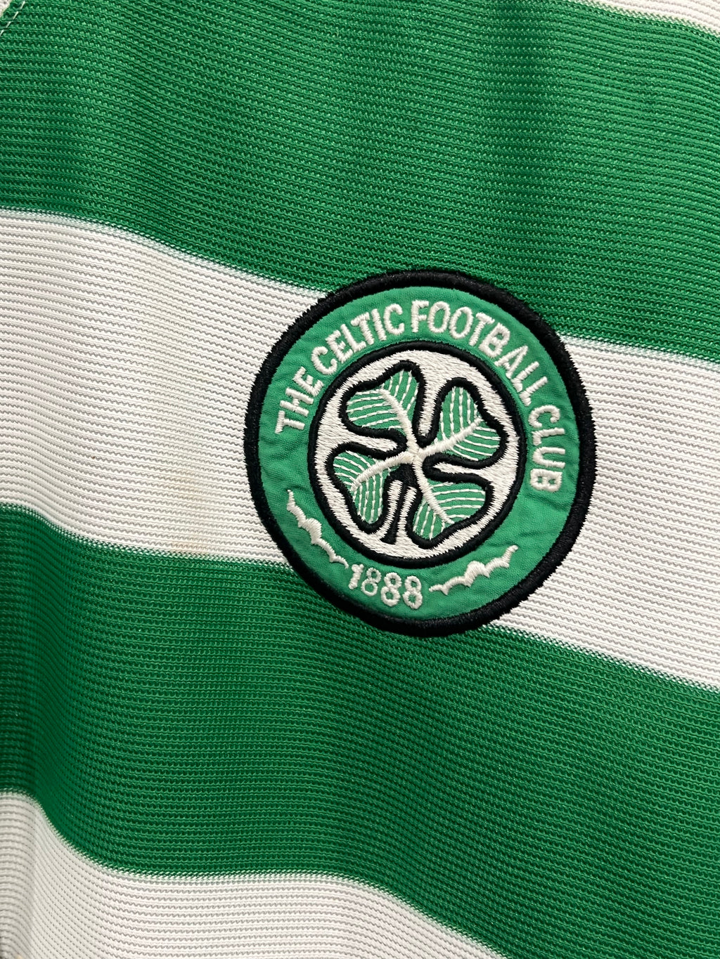 Celtic 2001 Home Shirt (Large)