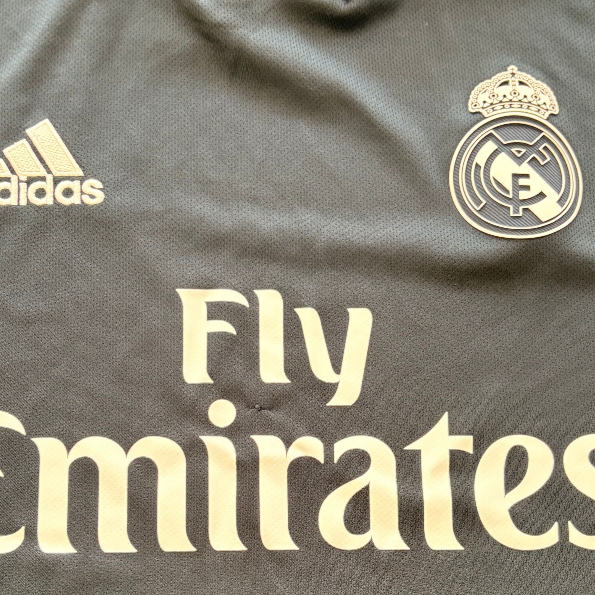 Real Madrid 2018 Away Shirt (Small)